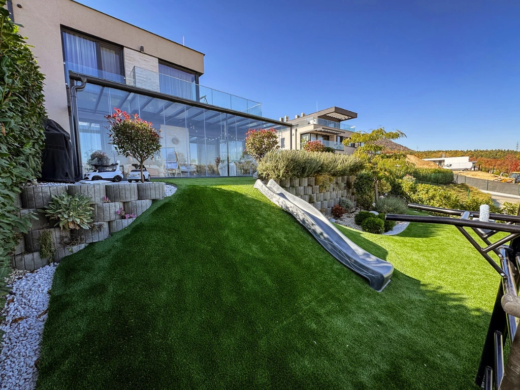 Estella 50 mm - marketing